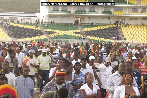 Jah Cure - Cure Fest 2007 - Longing For Concert at Trelawny Multi Purpose Stadium, Trelawny, Jamaica - Sunday, October 14, 2007 - Cure Fest 2007 October 12th-14th, 2007 Presented by Danger Promotions, Iyah Cure Promotions, and Brass Gate Promotions - Alison Young, Publicist - Photographs by Net2Market.com - Barry J. Hough Sr, Photographer - Negril Travel Guide, Negril Jamaica WI - http://www.negriltravelguide.com - info@negriltravelguide.com...!