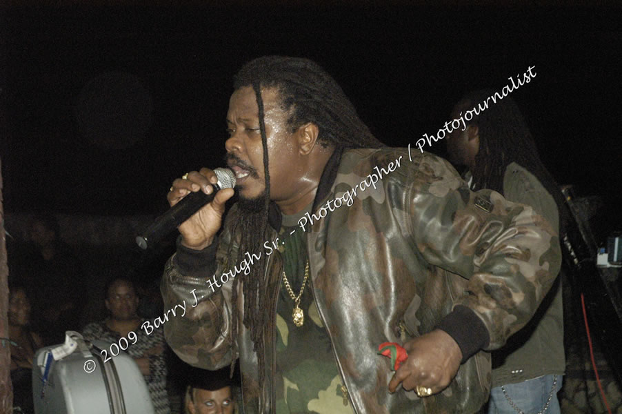  Luciano "Live in Concert" Negril Escape Resort & Spa, Openning Acts: Justice Merchant, and Timmi Burrell, Backing Band: JAH Messenjah, One Love Reggae Summer Series, West End, Negril, Westmoreland, Jamaica W.I. - Tuesday, August 11, 2009 - Photographs by Barry J. Hough Sr. Photojournalist/Photograper - Photographs taken with a Nikon D70, D100, or D300 - Negril Travel Guide, Negril Jamaica WI - http://www.negriltravelguide.com - info@negriltravelguide.com...!