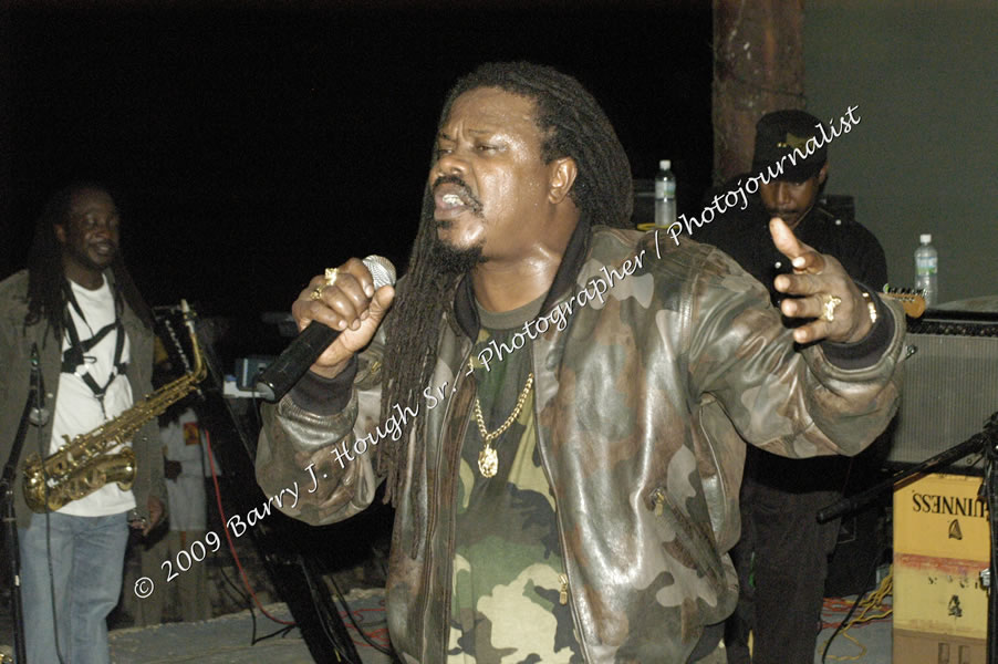  Luciano "Live in Concert" Negril Escape Resort & Spa, Openning Acts: Justice Merchant, and Timmi Burrell, Backing Band: JAH Messenjah, One Love Reggae Summer Series, West End, Negril, Westmoreland, Jamaica W.I. - Tuesday, August 11, 2009 - Photographs by Barry J. Hough Sr. Photojournalist/Photograper - Photographs taken with a Nikon D70, D100, or D300 - Negril Travel Guide, Negril Jamaica WI - http://www.negriltravelguide.com - info@negriltravelguide.com...!