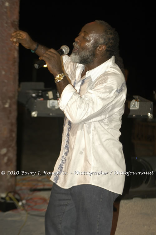 Freddy McGregor - Live In Concert @ Negril Escape Resort and Spa, One Love Drive, West End, Negril, Westmoreland, Jamaica W.I. - Photographs by Net2Market.com - Barry J. Hough Sr, Photographer/Photojournalist - Negril Travel Guide, Negril Jamaica WI - http://www.negriltravelguide.com - info@negriltravelguide.com...!