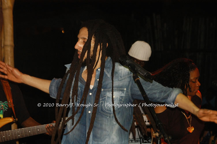 Julian Marley - Grammy Nominee & Son of the Legend Bob Marley - Live in Concert - Also featuring Ras Noble, Power Drill, Iron Head, & Robin Banks - Backing Band Roots Warrior, plus DJ Gemini @ One Love Reggae Concerts Series 09/10 @ Negril Escape Resort & Spa, February 2, 2010, One Love Drive, West End, Negril, Westmoreland, Jamaica W.I. - Photographs by Net2Market.com - Barry J. Hough Sr, Photographer/Photojournalist - The Negril Travel Guide - Negril's and Jamaica's Number One Concert Photography Web Site with over 40,000 Jamaican Concert photographs Published -  Negril Travel Guide, Negril Jamaica WI - http://www.negriltravelguide.com - info@negriltravelguide.com...!