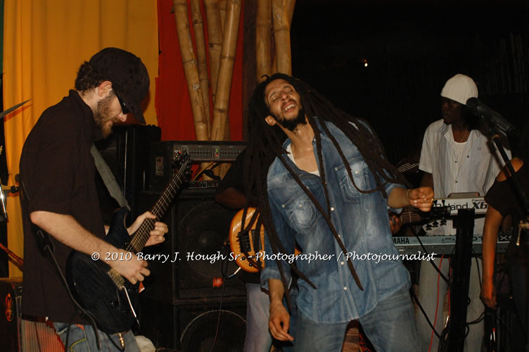 Julian Marley - Grammy Nominee & Son of the Legend Bob Marley - Live in Concert - Also featuring Ras Noble, Power Drill, Iron Head, & Robin Banks - Backing Band Roots Warrior, plus DJ Gemini @ One Love Reggae Concerts Series 09/10 @ Negril Escape Resort & Spa, February 2, 2010, One Love Drive, West End, Negril, Westmoreland, Jamaica W.I. - Photographs by Net2Market.com - Barry J. Hough Sr, Photographer/Photojournalist - The Negril Travel Guide - Negril's and Jamaica's Number One Concert Photography Web Site with over 40,000 Jamaican Concert photographs Published -  Negril Travel Guide, Negril Jamaica WI - http://www.negriltravelguide.com - info@negriltravelguide.com...!