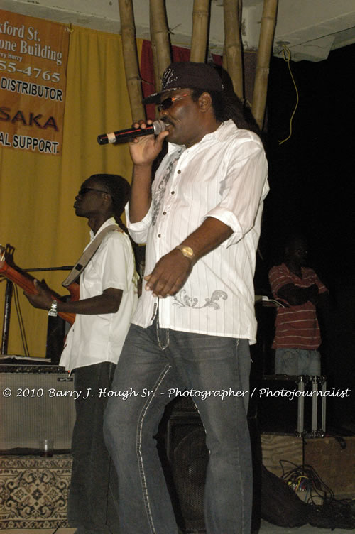 Richie Spice - Live In Concert - One Love Reggae Concert Series 09/10 @ Negril Escape Resort and Spa, January 19, 2010, One Love Drive, West End, Negril, Westmoreland, Jamaica W.I. - Photographs by Net2Market.com - Barry J. Hough Sr, Photographer/Photojournalist - Negril Travel Guide, Negril Jamaica WI - http://www.negriltravelguide.com - info@negriltravelguide.com...!