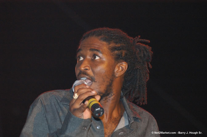 Prophecy - Red Stripe Reggae Sumfest 2005 - International Night - July 22th, 2005 - Negril Travel Guide, Negril Jamaica WI - http://www.negriltravelguide.com - info@negriltravelguide.com...!