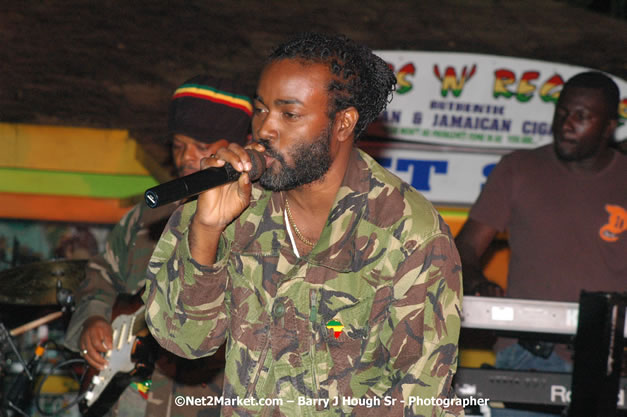 Tarrus Riley, Jimmy Riley, and Dwayne Stephensen - Money Cologne Promotions in association with "British Link Up" presents Summer Jam featuring She's Royal Tarrus Riley & Jimmy Riley - Plus Ras Slick, Sham Dawg, and Whiskey Bagio @ Roots Bamboo, Norman Manley Boulevard, Negril, Jamaica W.I. - Backed up Dean Fraser & The Hurricanne Band - MC Barry G and Rev. BB - July 25, 2007 - Negril Travel Guide.com, Negril Jamaica WI - http://www.negriltravelguide.com - info@negriltravelguide.com...!