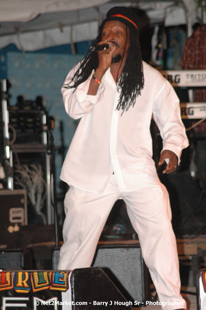 Mackie Conscious @ Western Consciousness 2007 - Presented by King of Kings Productons - Saturday, April 28, 2007 - Llandilo Cultural Centre, Savanna-La-Mar, Westmoreland, Jamaica W.I. - Negril Travel Guide, Negril Jamaica WI - http://www.negriltravelguide.com - info@negriltravelguide.com...!