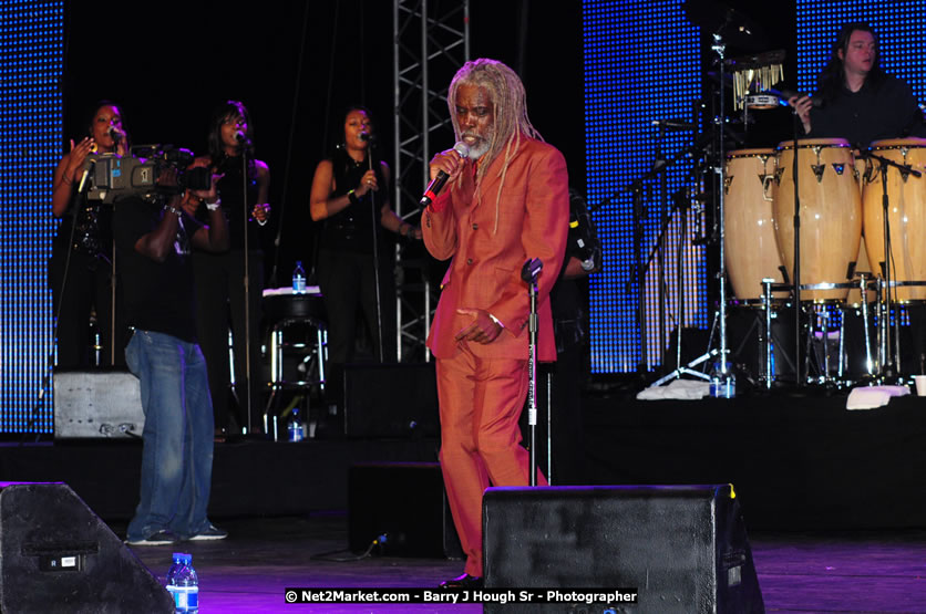 Billy Ocean at the Air Jamaica Jazz and Blues Festival 2008 The Art of Music - Saturday, January 26, 2008 - Air Jamaica Jazz & Blues 2008 The Art of Music venue at the Aqaueduct on Rose Hall Resort & Counrty Club, Montego Bay, St. James, Jamaica W.I. - Thursday, January 24 - Saturday, January 26, 2008 - Photographs by Net2Market.com - Claudine Housen & Barry J. Hough Sr, Photographers - Negril Travel Guide, Negril Jamaica WI - http://www.negriltravelguide.com - info@negriltravelguide.com...!