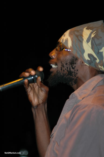 Live in Concert - Sugar Minott - Bobby Dread - Swallow - backed by the Indika Band - Boubon Beach Restaurant, Beach Bar & Oceanfront Accommodations - Negril Travel Guide, Negril Jamaica WI - http://www.negriltravelguide.com - info@negriltravelguide.com...!