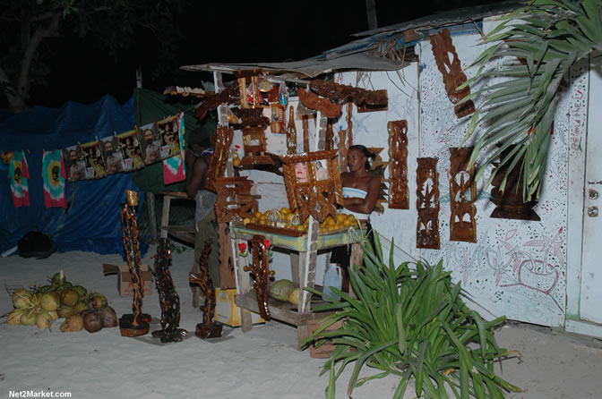 The Messenger, Reggae Super Star - Luciano - Gregory Isaacs - Bobby Dread - Swallow - backed by the Indika Band - Boubon Beach Restaurant, Beach Bar & Oceanfront Accommodations - Negril Travel Guide, Negril Jamaica WI - http://www.negriltravelguide.com - info@negriltravelguide.com...!