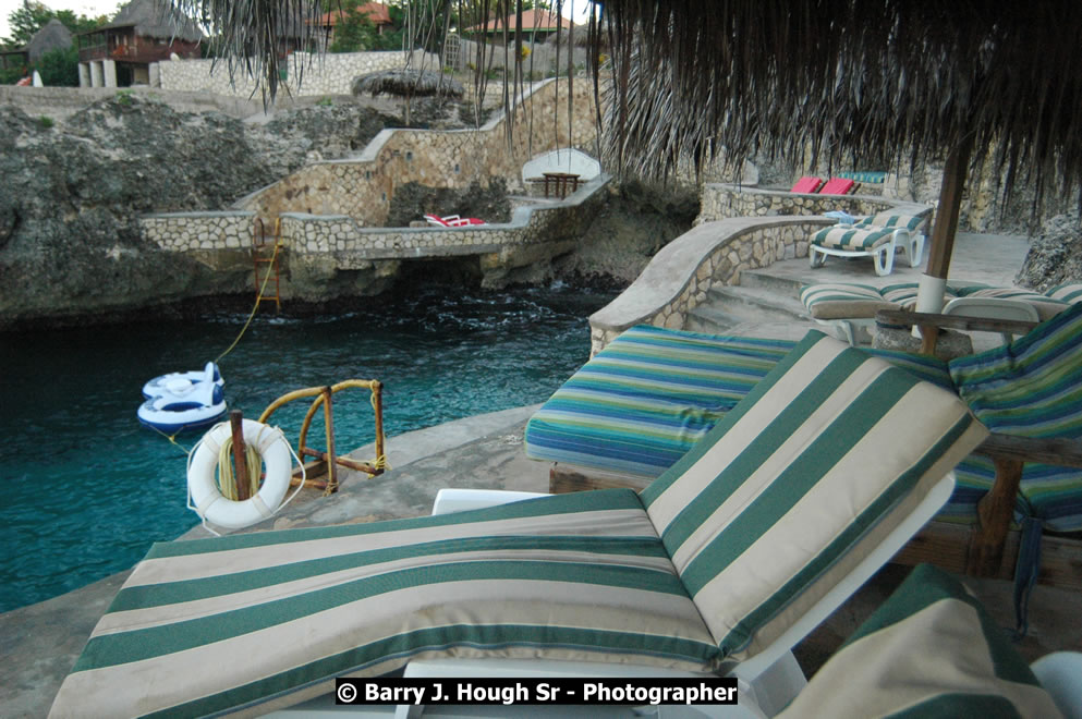 Catcha Fallen Star Resort Rises from the Destruction of Hurricane Ivan, West End, Negril, Westmoreland, Jamaica W.I. - Photographs by Net2Market.com - Barry J. Hough Sr. Photojournalist/Photograper - Photographs taken with a Nikon D70, D100, or D300 -  Negril Travel Guide, Negril Jamaica WI - http://www.negriltravelguide.com - info@negriltravelguide.com...!