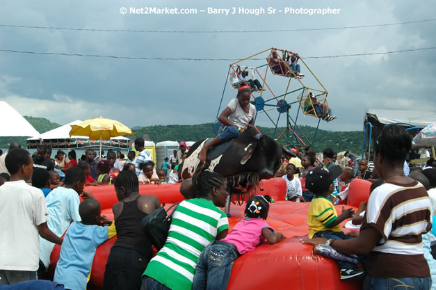 Cross De Harbour @ Lucea Car Park presented by Linkz Entertainment in association with Lucea Chamber of Commerce - Featuring Freddy Mc Gregor, Iley Dread, Mr. Vegas, Lt. Elmo, Champagne, Merital, CC, Brillant, TQ, Mad Dog, Chumps - Lucea, Hanover, Jamaica - Negril Travel Guide.com, Negril Jamaica WI - http://www.negriltravelguide.com - info@negriltravelguide.com...!