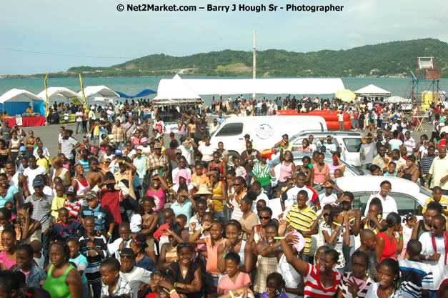 Cross De Harbour @ Lucea Car Park presented by Linkz Entertainment in association with Lucea Chamber of Commerce - Featuring Freddy Mc Gregor, Iley Dread, Mr. Vegas, Lt. Elmo, Champagne, Merital, CC, Brillant, TQ, Mad Dog, Chumps - Lucea, Hanover, Jamaica - Negril Travel Guide.com, Negril Jamaica WI - http://www.negriltravelguide.com - info@negriltravelguide.com...!