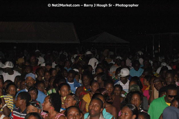 Cross De Harbour @ Lucea Car Park presented by Linkz Entertainment in association with Lucea Chamber of Commerce - Featuring Freddy Mc Gregor, Iley Dread, Mr. Vegas, Lt. Elmo, Champagne, Merital, CC, Brillant, TQ, Mad Dog, Chumps - Lucea, Hanover, Jamaica - Negril Travel Guide.com, Negril Jamaica WI - http://www.negriltravelguide.com - info@negriltravelguide.com...!