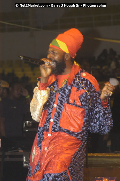 Capleton - Cure Fest 2007 - Longing For Concert at Trelawny Multi Purpose Stadium, Trelawny, Jamaica - Sunday, October 14, 2007 - Cure Fest 2007 October 12th-14th, 2007 Presented by Danger Promotions, Iyah Cure Promotions, and Brass Gate Promotions - Alison Young, Publicist - Photographs by Net2Market.com - Barry J. Hough Sr, Photographer - Negril Travel Guide, Negril Jamaica WI - http://www.negriltravelguide.com - info@negriltravelguide.com...!