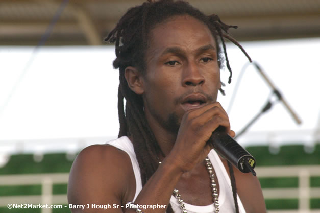 Jah Cure - Cure Fest 2007 - Longing For Concert at Trelawny Multi Purpose Stadium, Trelawny, Jamaica - Sunday, October 14, 2007 - Cure Fest 2007 October 12th-14th, 2007 Presented by Danger Promotions, Iyah Cure Promotions, and Brass Gate Promotions - Alison Young, Publicist - Photographs by Net2Market.com - Barry J. Hough Sr, Photographer - Negril Travel Guide, Negril Jamaica WI - http://www.negriltravelguide.com - info@negriltravelguide.com...!