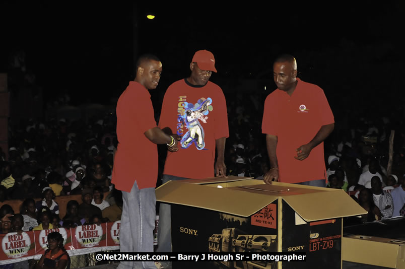 International Dancehall Queen Competition - Big Head Promotions Presents the Red Label Wine Dancehall Queen Competition - Saturday, July 26, 2008 @ Pier One, Montego Bay, Jamaica W.I. - Photographs by Net2Market.com - Barry J. Hough Sr. Photojournalist/Photograper - Photographs taken with a Nikon D300 - Negril Travel Guide, Negril Jamaica WI - http://www.negriltravelguide.com - info@negriltravelguide.com...!