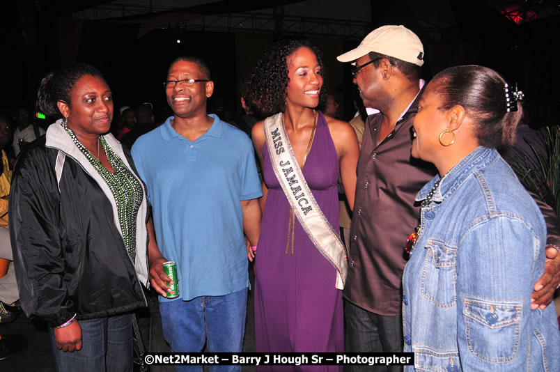 Minister of Tourism, Edmund Bartlett @ Jamaica Jazz and Blues Festival 2009 - Presented by Air Jamaica - Friday, January 23, 2009 - Venue at the Aqueduct on Rose Hall Resort &amp; Country Club, Montego Bay, Jamaica - Thursday, January 22 - Saturday, January 24, 2009 - Photographs by Net2Market.com - Barry J. Hough Sr, Photographer/Photojournalist - Negril Travel Guide, Negril Jamaica WI - http://www.negriltravelguide.com - info@negriltravelguide.com...!