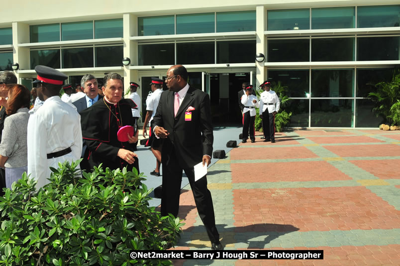 The Unveiling Of The Commemorative Plaque By The Honourable Prime Minister, Orette Bruce Golding, MP, And Their Majesties, King Juan Carlos I And Queen Sofia Of Spain - On Wednesday, February 18, 2009, Marking The Completion Of The Expansion Of Sangster International Airport, Venue at Sangster International Airport, Montego Bay, St James, Jamaica - Wednesday, February 18, 2009 - Photographs by Net2Market.com - Barry J. Hough Sr, Photographer/Photojournalist - Negril Travel Guide, Negril Jamaica WI - http://www.negriltravelguide.com - info@negriltravelguide.com...!