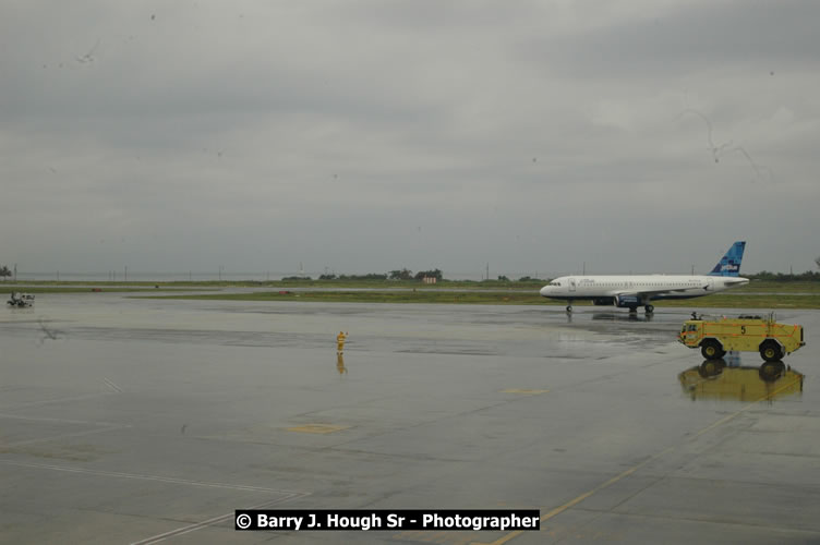 JetBue Airways' Inaugural Air Service between Sangster International Airport, Montego Bay and John F. Kennedy Airport, New York at MBJ Airports Sangster International Airport, Montego Bay, St. James, Jamaica - Thursday, May 21, 2009 - Photographs by Net2Market.com - Barry J. Hough Sr, Photographer/Photojournalist - Negril Travel Guide, Negril Jamaica WI - http://www.negriltravelguide.com - info@negriltravelguide.com...!