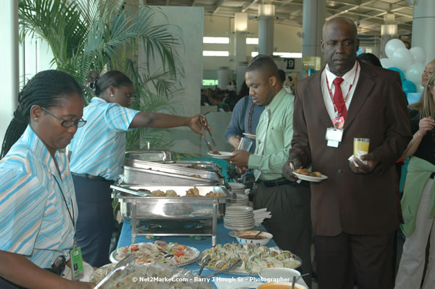 MBJ Airports Limited Welcomes WestJet Airlines - Inaugural Scheduled Service From Toronto Pearsons International Airport - Monday, December 10, 2007 - Sangster International Airport - MBJ Airports Limited, Montego Bay, Jamaica W.I. - Photographs by Net2Market.com - Barry J. Hough Sr, Photographer - Negril Travel Guide, Negril Jamaica WI - http://www.negriltravelguide.com - info@negriltravelguide.com...!