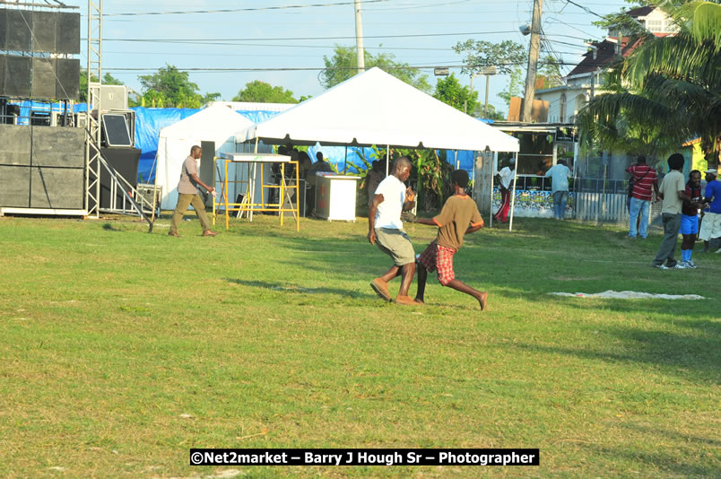 Marley Magic Traffic Jam - Celebrity Football @ Spring Break - Saturday, March 21, 2009 - Also Featuring: Kelley, Capleton, Junior Reid, Spragga Benz, Wayne Marshall, Munga, Romaine Virgo,Embee, Bango Herman, Flava K, Whisky Baggio, Andrew and Wadda Blood, Black Am I, Packa, Venue at Waz Beach, Norman Manley Boulevard, Negril Westmoreland, Jamaica - Saturday, March 21, 2009 - Photographs by Net2Market.com - Barry J. Hough Sr, Photographer/Photojournalist - Negril Travel Guide, Negril Jamaica WI - http://www.negriltravelguide.com - info@negriltravelguide.com...!