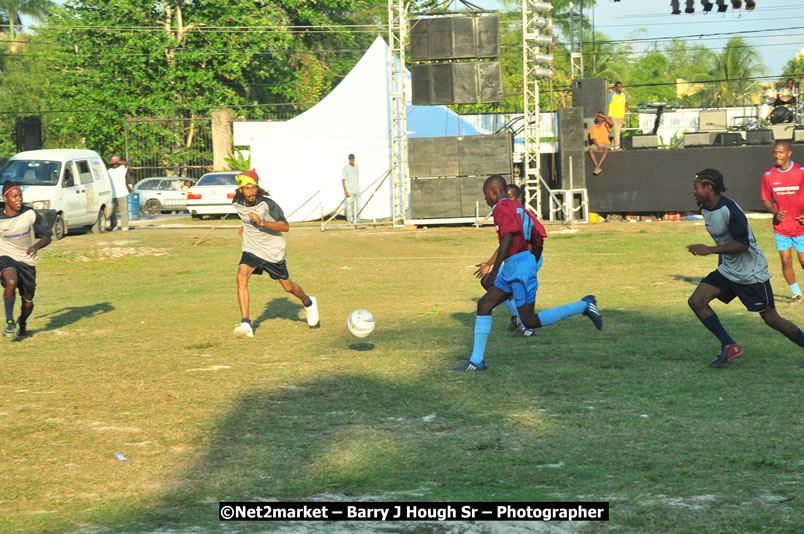 Marley Magic Traffic Jam - Celebrity Football @ Spring Break - Saturday, March 21, 2009 - Also Featuring: Kelley, Capleton, Junior Reid, Spragga Benz, Wayne Marshall, Munga, Romaine Virgo,Embee, Bango Herman, Flava K, Whisky Baggio, Andrew and Wadda Blood, Black Am I, Packa, Venue at Waz Beach, Norman Manley Boulevard, Negril Westmoreland, Jamaica - Saturday, March 21, 2009 - Photographs by Net2Market.com - Barry J. Hough Sr, Photographer/Photojournalist - Negril Travel Guide, Negril Jamaica WI - http://www.negriltravelguide.com - info@negriltravelguide.com...!