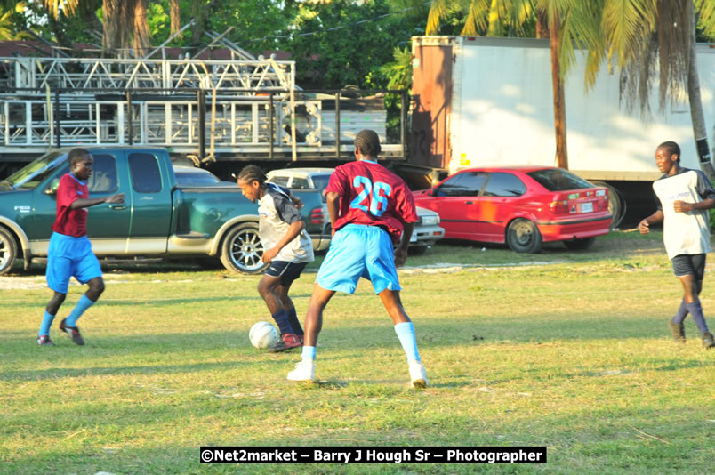 Marley Magic Traffic Jam - Celebrity Football @ Spring Break - Saturday, March 21, 2009 - Also Featuring: Kelley, Capleton, Junior Reid, Spragga Benz, Wayne Marshall, Munga, Romaine Virgo,Embee, Bango Herman, Flava K, Whisky Baggio, Andrew and Wadda Blood, Black Am I, Packa, Venue at Waz Beach, Norman Manley Boulevard, Negril Westmoreland, Jamaica - Saturday, March 21, 2009 - Photographs by Net2Market.com - Barry J. Hough Sr, Photographer/Photojournalist - Negril Travel Guide, Negril Jamaica WI - http://www.negriltravelguide.com - info@negriltravelguide.com...!