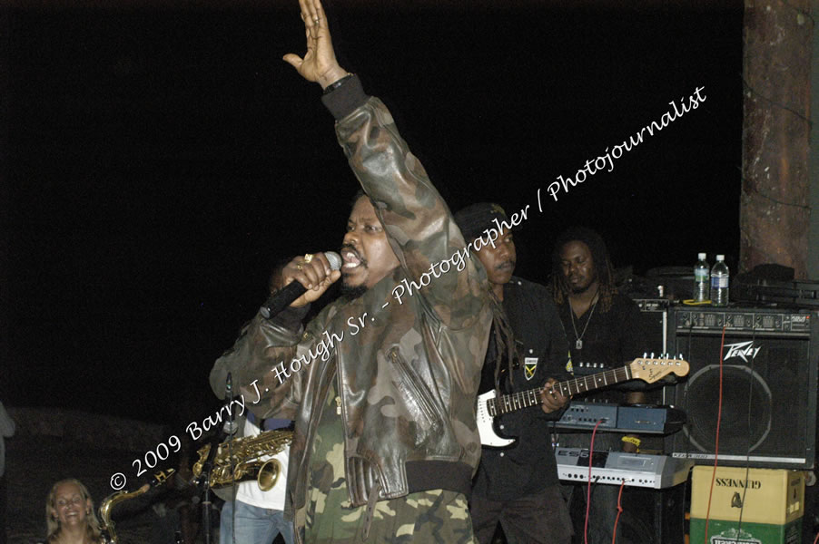  Luciano "Live in Concert" Negril Escape Resort & Spa, Openning Acts: Justice Merchant, and Timmi Burrell, Backing Band: JAH Messenjah, One Love Reggae Summer Series, West End, Negril, Westmoreland, Jamaica W.I. - Tuesday, August 11, 2009 - Photographs by Barry J. Hough Sr. Photojournalist/Photograper - Photographs taken with a Nikon D70, D100, or D300 - Negril Travel Guide, Negril Jamaica WI - http://www.negriltravelguide.com - info@negriltravelguide.com...!