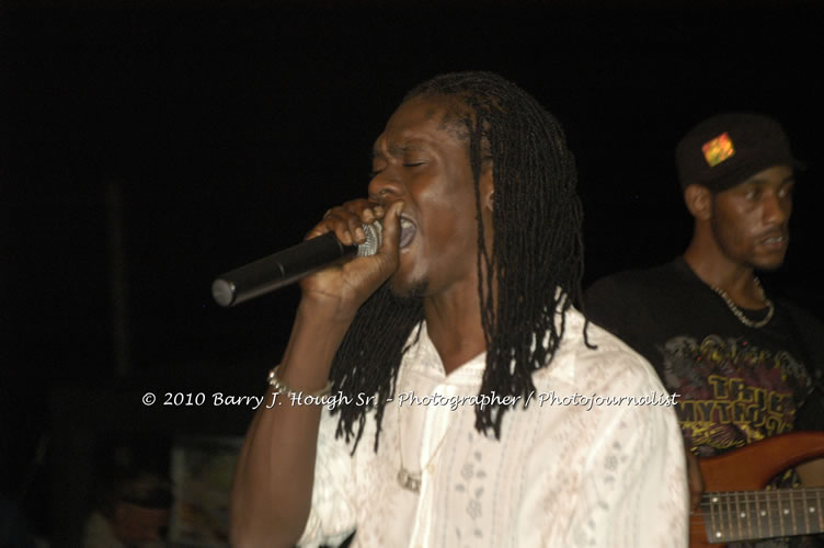 Chaka Demus & Pliers - Live In Concert @ Negril Escape Resort and Spa, December 8, 2009, One Love Drive, West End, Negril, Westmoreland, Jamaica W.I. - Photographs by Net2Market.com - Barry J. Hough Sr, Photographer/Photojournalist - Negril Travel Guide, Negril Jamaica WI - http://www.negriltravelguide.com - info@negriltravelguide.com...!