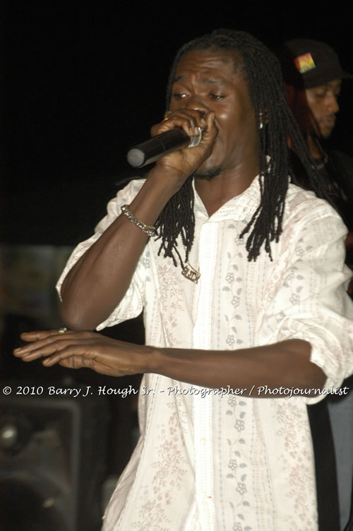 Chaka Demus & Pliers - Live In Concert @ Negril Escape Resort and Spa, December 8, 2009, One Love Drive, West End, Negril, Westmoreland, Jamaica W.I. - Photographs by Net2Market.com - Barry J. Hough Sr, Photographer/Photojournalist - Negril Travel Guide, Negril Jamaica WI - http://www.negriltravelguide.com - info@negriltravelguide.com...!