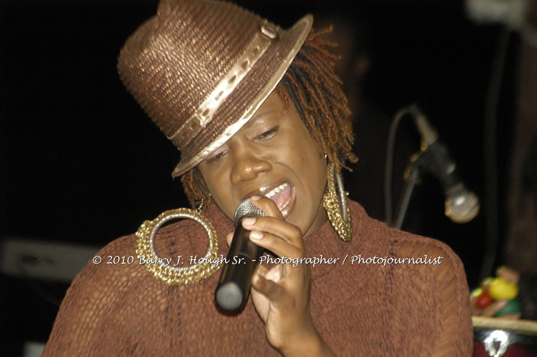 Etana - Live In Concert - One Love Reggae Concert Series 09/10 @ Negril Escape Resort and Spa, December 22, 2009, One Love Drive, West End, Negril, Westmoreland, Jamaica W.I. - Photographs by Net2Market.com - Barry J. Hough Sr, Photographer/Photojournalist - Negril Travel Guide, Negril Jamaica WI - http://www.negriltravelguide.com - info@negriltravelguide.com...!