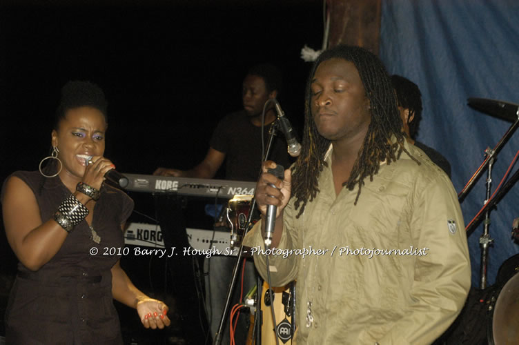 Etana - Live In Concert - One Love Reggae Concert Series 09/10 @ Negril Escape Resort and Spa, December 22, 2009, One Love Drive, West End, Negril, Westmoreland, Jamaica W.I. - Photographs by Net2Market.com - Barry J. Hough Sr, Photographer/Photojournalist - Negril Travel Guide, Negril Jamaica WI - http://www.negriltravelguide.com - info@negriltravelguide.com...!