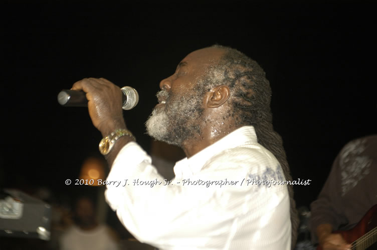 Freddy McGregor - Live In Concert @ Negril Escape Resort and Spa, One Love Drive, West End, Negril, Westmoreland, Jamaica W.I. - Photographs by Net2Market.com - Barry J. Hough Sr, Photographer/Photojournalist - Negril Travel Guide, Negril Jamaica WI - http://www.negriltravelguide.com - info@negriltravelguide.com...!