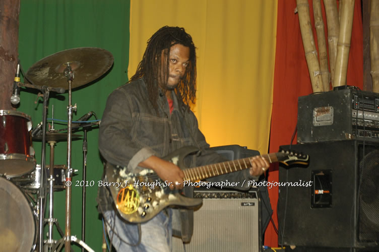 JAH Cure - Live In Concert @ Negril Escape Resort and Spa, December 15, 2009, One Love Drive, West End, Negril, Westmoreland, Jamaica W.I. - Photographs by Net2Market.com - Barry J. Hough Sr, Photographer/Photojournalist - Negril Travel Guide, Negril Jamaica WI - http://www.negriltravelguide.com - info@negriltravelguide.com...!