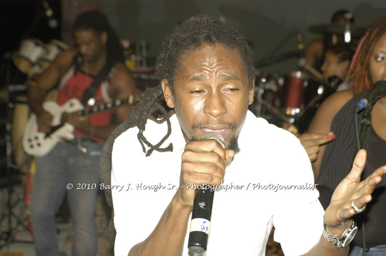 JAH Cure - Live In Concert @ Negril Escape Resort and Spa, December 15, 2009, One Love Drive, West End, Negril, Westmoreland, Jamaica W.I. - Photographs by Net2Market.com - Barry J. Hough Sr, Photographer/Photojournalist - Negril Travel Guide, Negril Jamaica WI - http://www.negriltravelguide.com - info@negriltravelguide.com...!