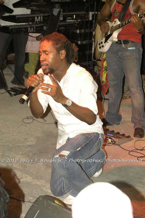 JAH Cure - Live In Concert @ Negril Escape Resort and Spa, December 15, 2009, One Love Drive, West End, Negril, Westmoreland, Jamaica W.I. - Photographs by Net2Market.com - Barry J. Hough Sr, Photographer/Photojournalist - Negril Travel Guide, Negril Jamaica WI - http://www.negriltravelguide.com - info@negriltravelguide.com...!