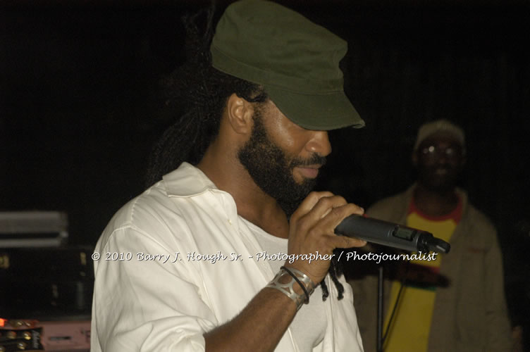 Julian Marley - Grammy Nominee & Son of the Legend Bob Marley - Live in Concert - Also featuring Ras Noble, Power Drill, Iron Head, & Robin Banks - Backing Band Roots Warrior, plus DJ Gemini @ One Love Reggae Concerts Series 09/10 @ Negril Escape Resort & Spa, February 2, 2010, One Love Drive, West End, Negril, Westmoreland, Jamaica W.I. - Photographs by Net2Market.com - Barry J. Hough Sr, Photographer/Photojournalist - The Negril Travel Guide - Negril's and Jamaica's Number One Concert Photography Web Site with over 40,000 Jamaican Concert photographs Published -  Negril Travel Guide, Negril Jamaica WI - http://www.negriltravelguide.com - info@negriltravelguide.com...!