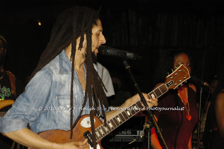 Julian Marley - Grammy Nominee & Son of the Legend Bob Marley - Live in Concert - Also featuring Ras Noble, Power Drill, Iron Head, & Robin Banks - Backing Band Roots Warrior, plus DJ Gemini @ One Love Reggae Concerts Series 09/10 @ Negril Escape Resort & Spa, February 2, 2010, One Love Drive, West End, Negril, Westmoreland, Jamaica W.I. - Photographs by Net2Market.com - Barry J. Hough Sr, Photographer/Photojournalist - The Negril Travel Guide - Negril's and Jamaica's Number One Concert Photography Web Site with over 40,000 Jamaican Concert photographs Published -  Negril Travel Guide, Negril Jamaica WI - http://www.negriltravelguide.com - info@negriltravelguide.com...!