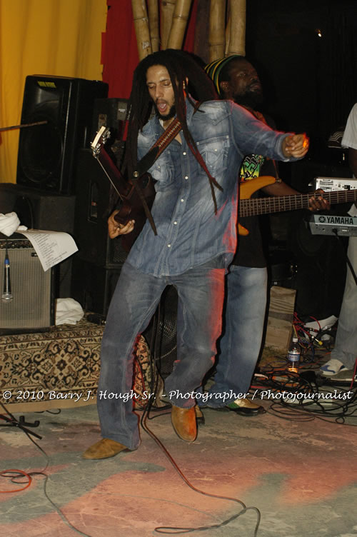 Julian Marley - Grammy Nominee & Son of the Legend Bob Marley - Live in Concert - Also featuring Ras Noble, Power Drill, Iron Head, & Robin Banks - Backing Band Roots Warrior, plus DJ Gemini @ One Love Reggae Concerts Series 09/10 @ Negril Escape Resort & Spa, February 2, 2010, One Love Drive, West End, Negril, Westmoreland, Jamaica W.I. - Photographs by Net2Market.com - Barry J. Hough Sr, Photographer/Photojournalist - The Negril Travel Guide - Negril's and Jamaica's Number One Concert Photography Web Site with over 40,000 Jamaican Concert photographs Published -  Negril Travel Guide, Negril Jamaica WI - http://www.negriltravelguide.com - info@negriltravelguide.com...!