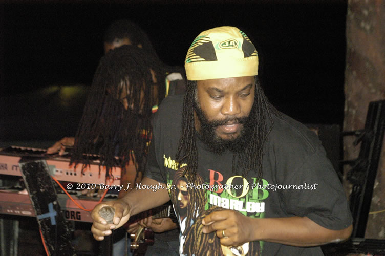 Marcia Griffiths & Edge Michael - Live In Concert - One Love Reggae Concert Series 09/10 @ Negril Escape Resort and Spa, December 29, 2009, One Love Drive, West End, Negril, Westmoreland, Jamaica W.I. - Photographs by Net2Market.com - Barry J. Hough Sr, Photographer/Photojournalist - Negril Travel Guide, Negril Jamaica WI - http://www.negriltravelguide.com - info@negriltravelguide.com...!