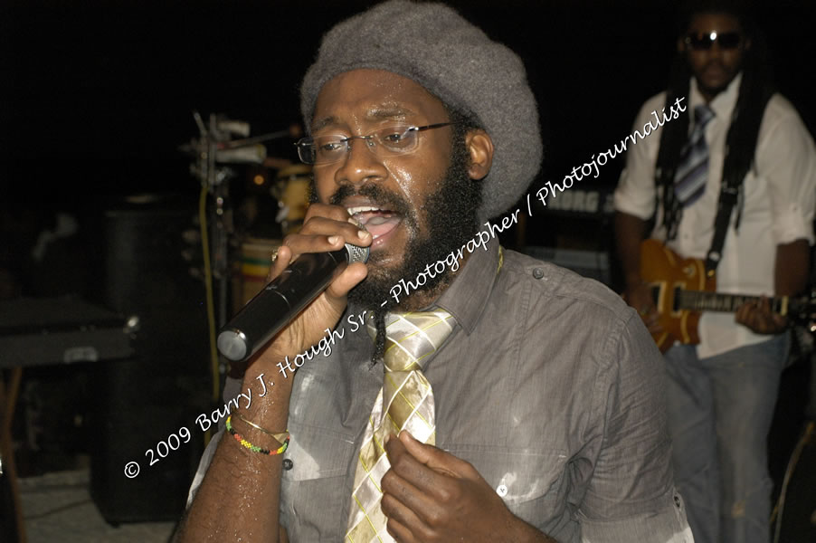  Tarrus Riley - Live in Concert - at the One Love Reggae Concert Series 09/10 @ Negril Escape Resort & Spa - Also Featuring: Mistic Bowie, Monday Justice, Cash, Dean Frazier - DJ Gemini - MC Oliver Cargill, Negril Escape Resort & Spa, One Love Drive, West End, Negril, Westmoreland, Jamaica W.I. - Tuesday, November 17, 2009 - Photographs by Net2Market.com - Barry J. Hough Sr, Photographer / Photojournalist - Photos taken with a Nikon D70, D100, or D300 - Negril Travel Guide, Negril Jamaica WI - http://www.negriltravelguide.com - info@negriltravelguide.com...!