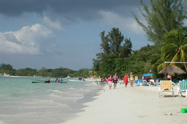 A Photo Walk along Negril's Famous Seven Mile Beach - Negril Travel Guide, Negril Jamaica WI - http://www.negriltravelguide.com - info@negriltravelguide.com...!