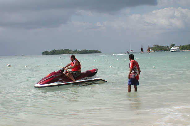 A Photo Walk along Negril's Famous Seven Mile Beach - Negril Travel Guide, Negril Jamaica WI - http://www.negriltravelguide.com - info@negriltravelguide.com...!