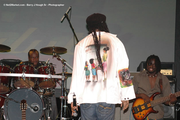 Tony Rebel @ Tru-Juice Rebel Salute 2007 - Saturday, January 13, 2007, Port Kaiser Sports Club, St. Elizabeth - Negril Travel Guide, Negril Jamaica WI - http://www.negriltravelguide.com - info@negriltravelguide.com...!