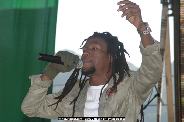 Jah Cure at Tru-Juice Rebel Salute 2008 - The 15th staging of Tru-Juice Rebel Salute, Saturday, January 12, 2008, Port Kaiser Sports Club, St. Elizabeth, Jamaica W.I. - Photographs by Net2Market.com - Barry J. Hough Sr, Photographer - Negril Travel Guide, Negril Jamaica WI - http://www.negriltravelguide.com - info@negriltravelguide.com...!