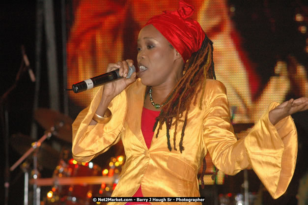 Queen Ifrica at Tru-Juice Rebel Salute 2008 - The 15th staging of Tru-Juice Rebel Salute, Saturday, January 12, 2008, Port Kaiser Sports Club, St. Elizabeth, Jamaica W.I. - Photographs by Net2Market.com - Barry J. Hough Sr, Photographer - Negril Travel Guide, Negril Jamaica WI - http://www.negriltravelguide.com - info@negriltravelguide.com...!