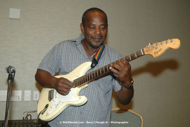 Red Cap Porters Awards - Minister of Tourism, Hon. Edmund Bartlett - Director of Tourism, Basil Smith - Friday, December 14, 2007 - Holiday Inn Sunspree, Montego Bay, Jamaica W.I. - Photographs by Net2Market.com - Barry J. Hough Sr, Photographer - Negril Travel Guide, Negril Jamaica WI - http://www.negriltravelguide.com - info@negriltravelguide.com...!