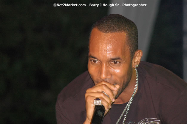 Baby Cham - Explosion - Red Stripe Reggae Sumfest 2007 - Thursday, July 19, 2007 - Red Stripe Reggae Sumfest 2007 at Catherine Hall, Montego Bay, St James, Jamaica W.I. - Negril Travel Guide, Negril Jamaica WI - http://www.negriltravelguide.com - info@negriltravelguide.com...!