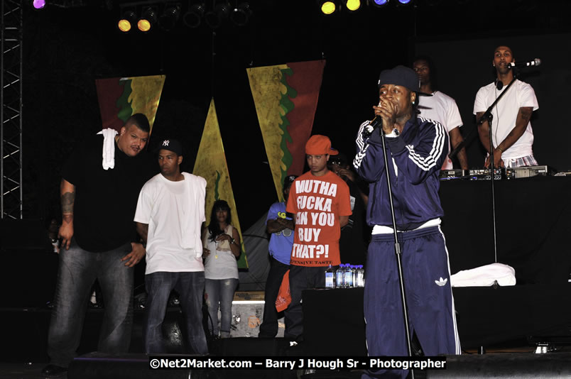 Lil Wayne @ Red Stripe Reggae Sumfest 2008 International Night 2, Catherine Hall, Montego Bay - Saturday, July 19, 2008 - Reggae Sumfest 2008 July 13 - July 19, 2008 - Photographs by Net2Market.com - Barry J. Hough Sr. Photojournalist/Photograper - Photographs taken with a Nikon D300 - Negril Travel Guide, Negril Jamaica WI - http://www.negriltravelguide.com - info@negriltravelguide.com...!