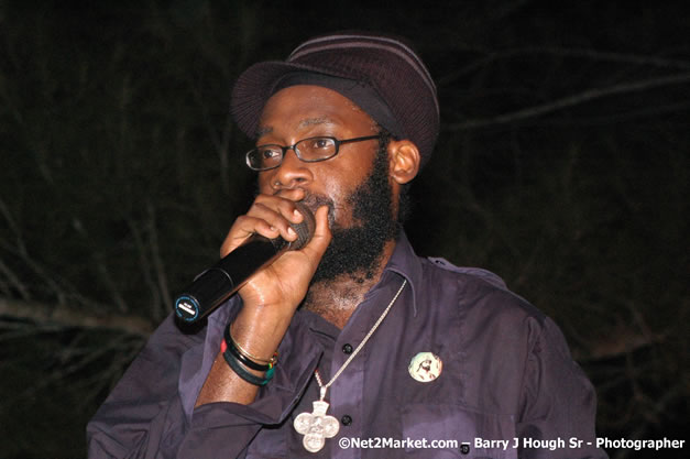 Tarrus Riley, Jimmy Riley, and Dwayne Stephensen - Money Cologne Promotions in association with "British Link Up" presents Summer Jam featuring She's Royal Tarrus Riley & Jimmy Riley - Plus Ras Slick, Sham Dawg, and Whiskey Bagio @ Roots Bamboo, Norman Manley Boulevard, Negril, Jamaica W.I. - Backed up Dean Fraser & The Hurricanne Band - MC Barry G and Rev. BB - July 25, 2007 - Negril Travel Guide.com, Negril Jamaica WI - http://www.negriltravelguide.com - info@negriltravelguide.com...!